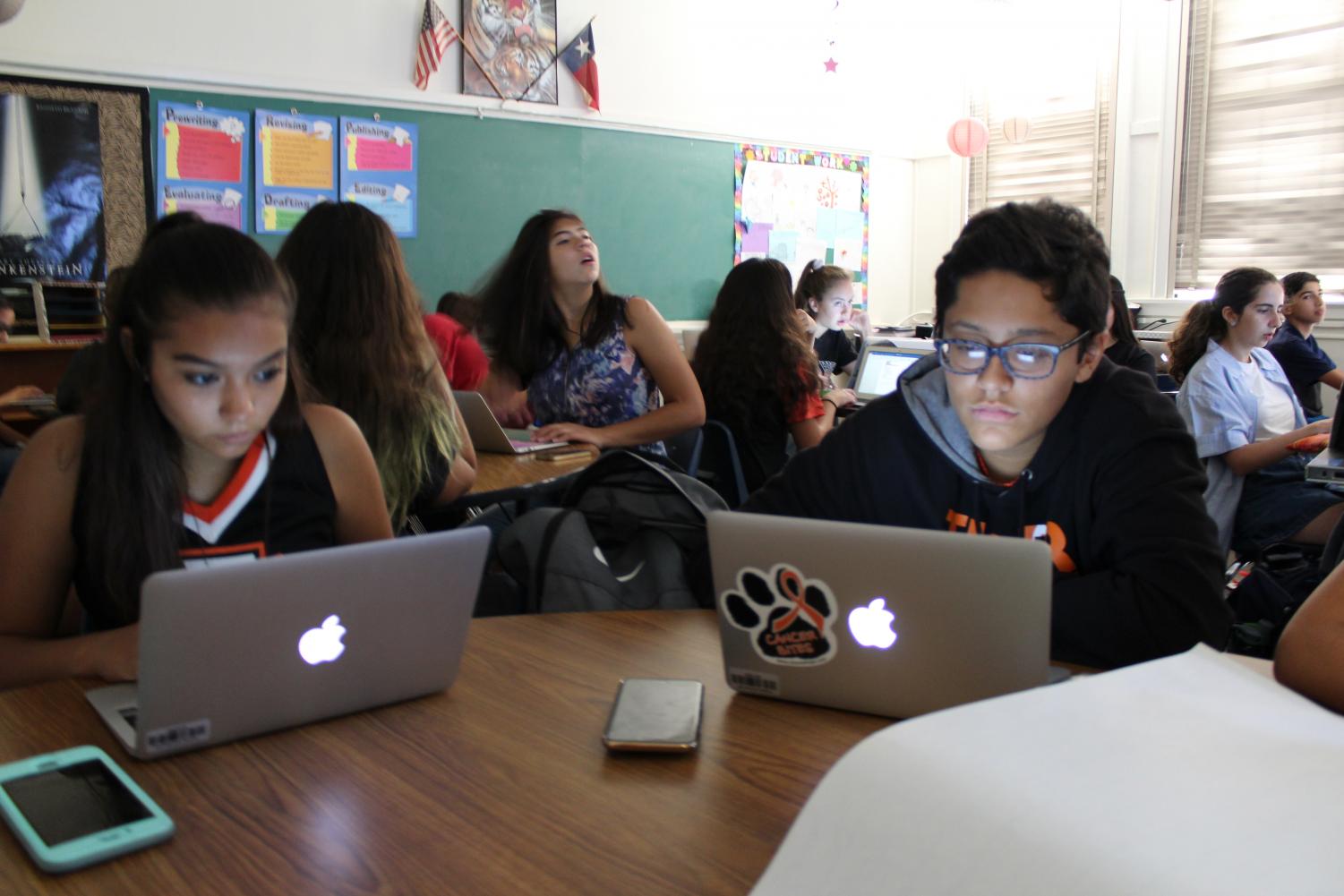 Freshman across EPISD received Apple MacBooks an initiative taken to help modernize the classroom.(Photo by Natalia Lowe)
