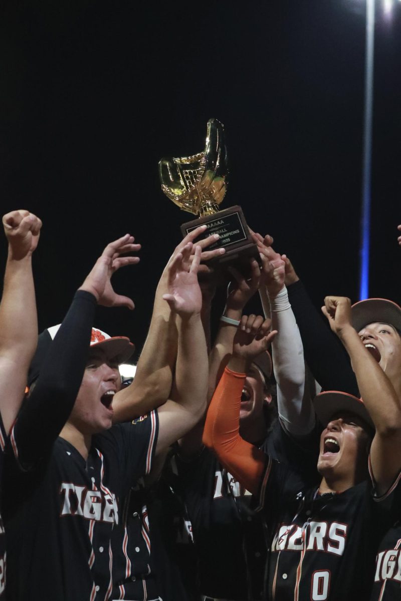 On April 25, 2025, the El Paso high baseball team defeated Canutillo 9-1 on the final game of the season to win the program’s first district championship since 1986. 